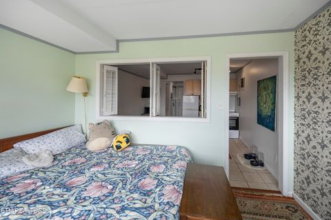 Tiny photo for 1700 Clinch Ave #411, Knoxville, TN 37916 (MLS # 1346155)