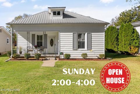 Photo of 803 Bell Ave, Lenoir City, TN 37771 (MLS # 1319886)