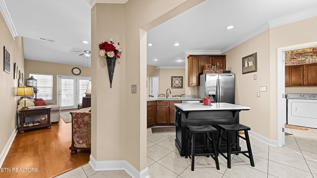 Photo of 375 Meadow Walk Lane, Lenoir City, TN 37772 (MLS # 1326094)