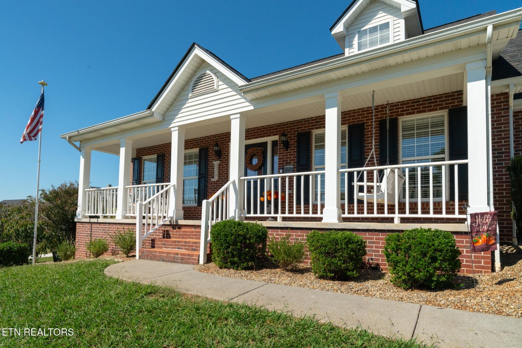 Photo of 1161 Summerfield Drive, Maryville, TN 37801 (MLS # 1357887)