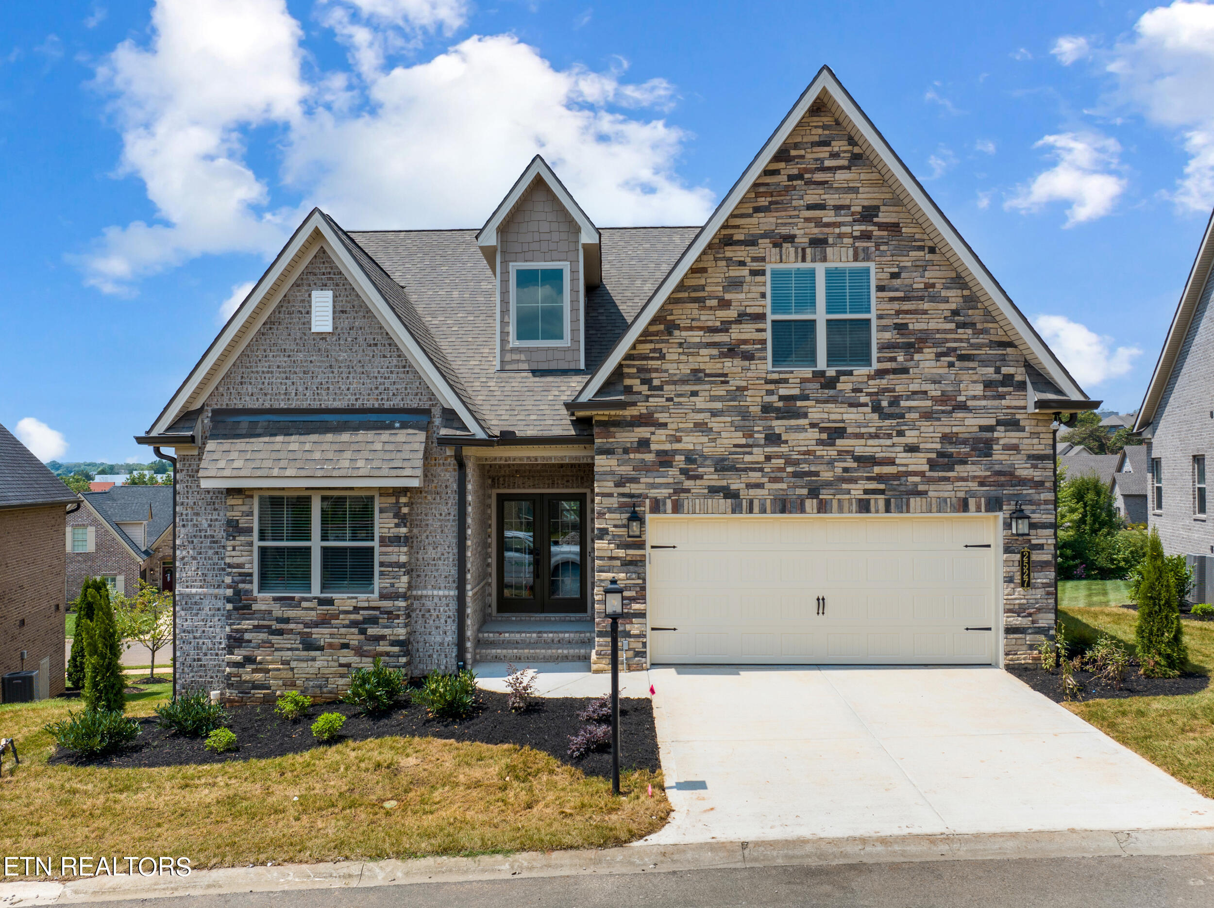 View Knoxville, TN 37932 house