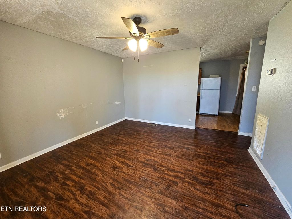 Photo of 348 Washington Drive, Harriman, TN 37748 (MLS # 1329007)