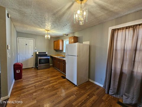 Tiny photo for 348 Washington Drive, Harriman, TN 37748 (MLS # 1329007)