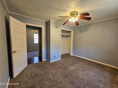 Tiny photo for 348 Washington Drive, Harriman, TN 37748 (MLS # 1329007)