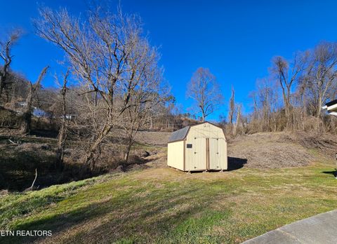 Tiny photo for 348 Washington Drive, Harriman, TN 37748 (MLS # 1329007)