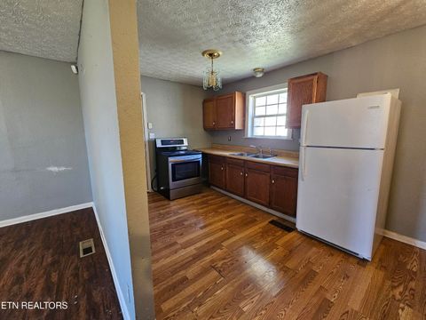 Tiny photo for 348 Washington Drive, Harriman, TN 37748 (MLS # 1329007)