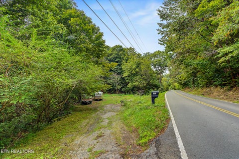 Photo of 724 Hardin Lane, Sevierville, TN 37862 (MLS # 1355141)