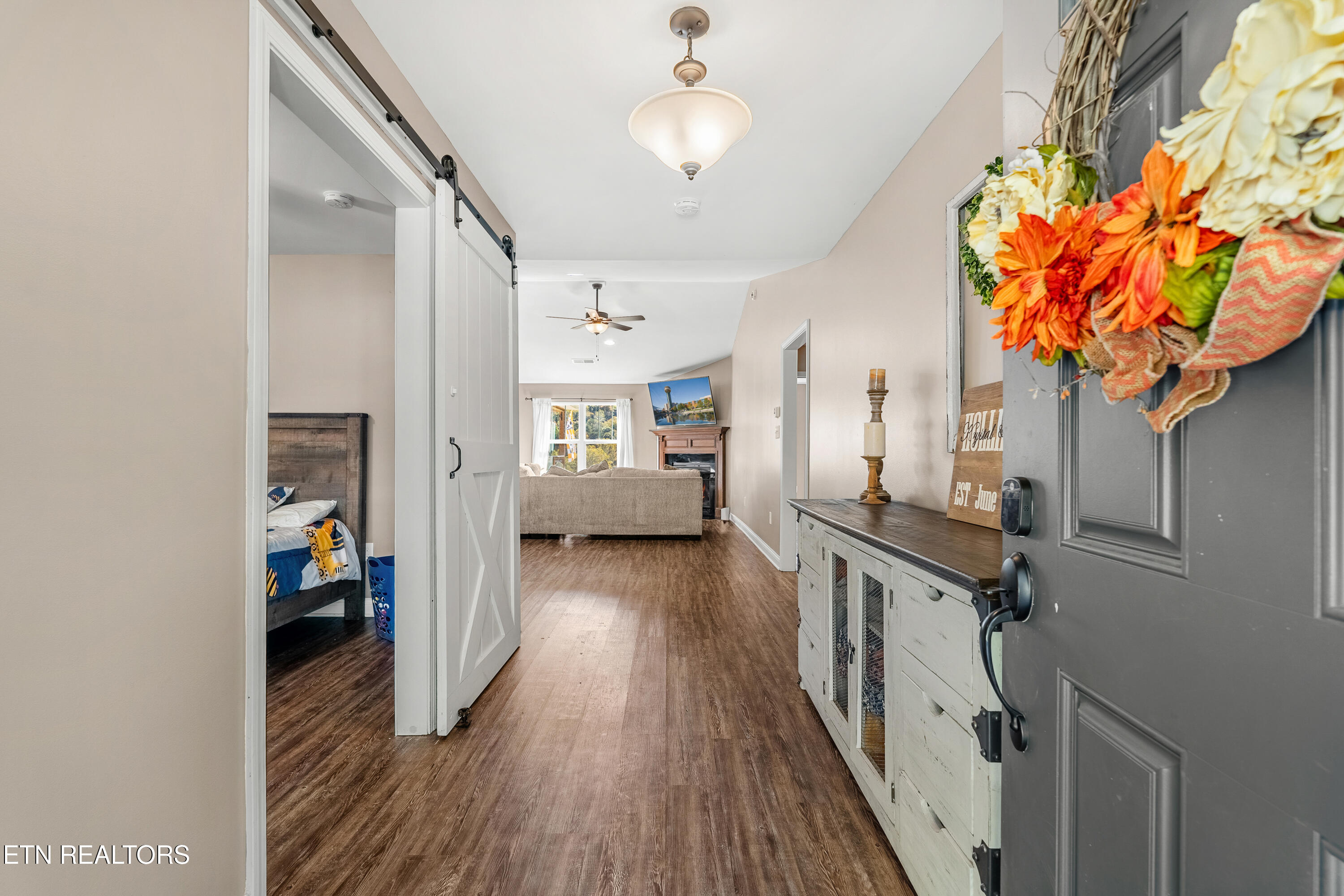 3717 Hickory Valley Rd