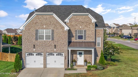 Photo of 112 Silver Maple St, Lenoir City, TN 37771 (MLS # 1353675)