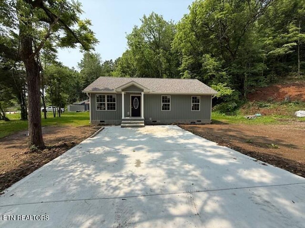 Photo of 515 Hillcrest St, Clinton, TN 37716 (MLS # 1296900)