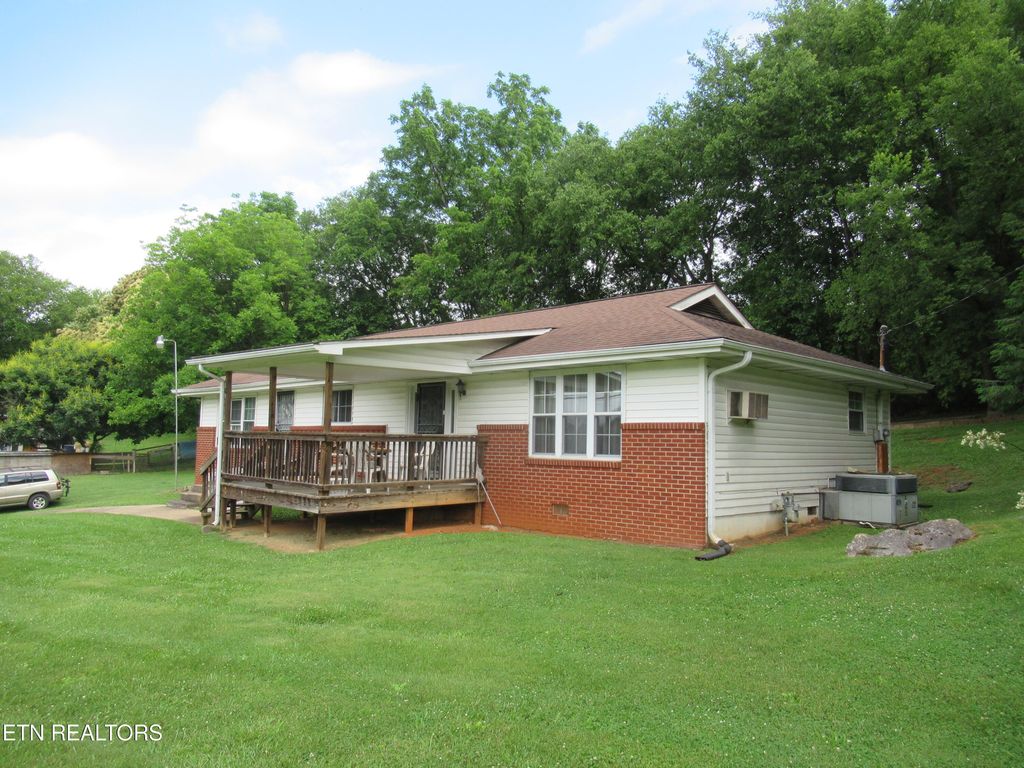 Photo of 1008 Boyds Creek Hwy, Seymour, TN 37865 (MLS # 1295427)