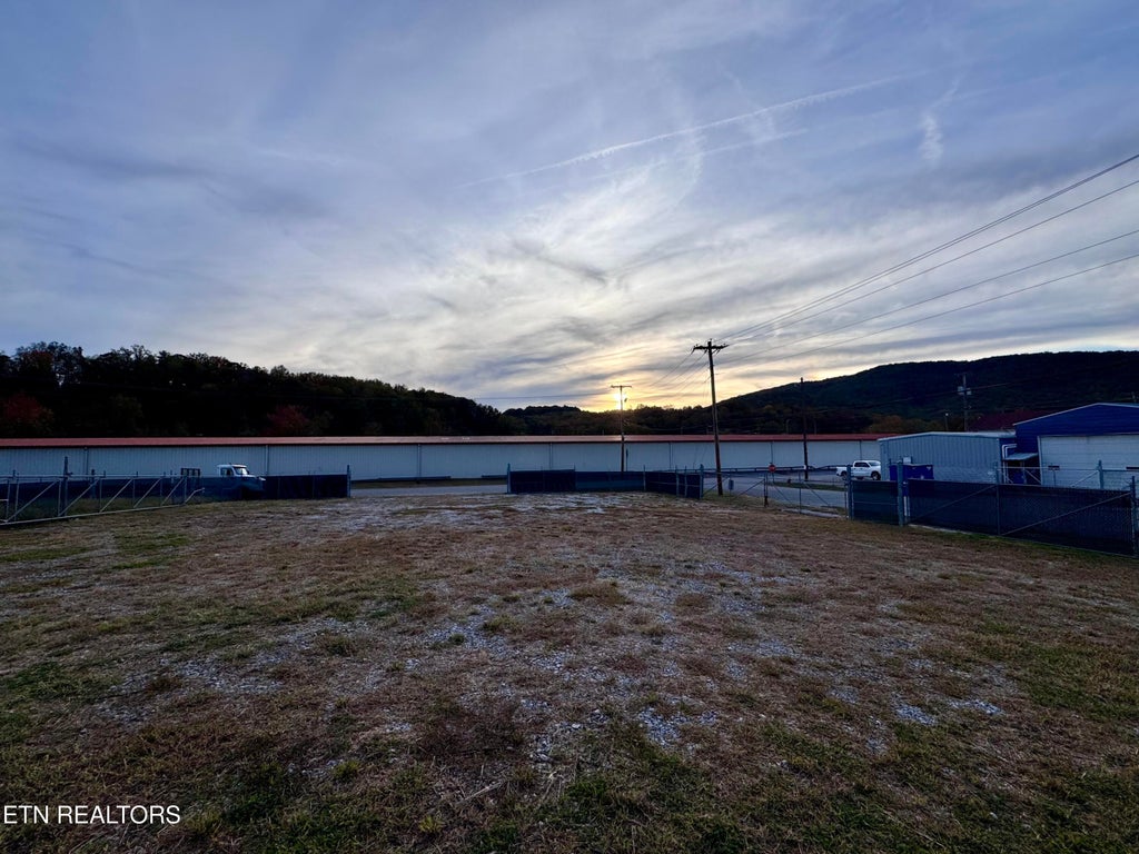 Photo of 418 Emory Drive, Harriman, TN 37748 (MLS # 1360149)