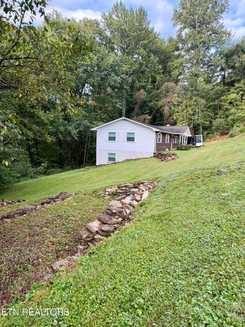 Tiny photo for 167 Hudson Lane, Clinton, TN 37716 (MLS # 1354707)