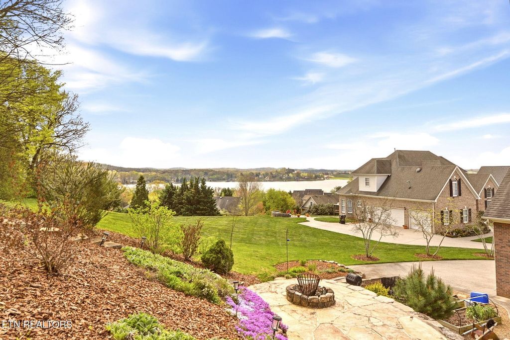 Photo of 10300 Evening Ridge Lane, Knoxville, TN 37922 (MLS # 1339015)