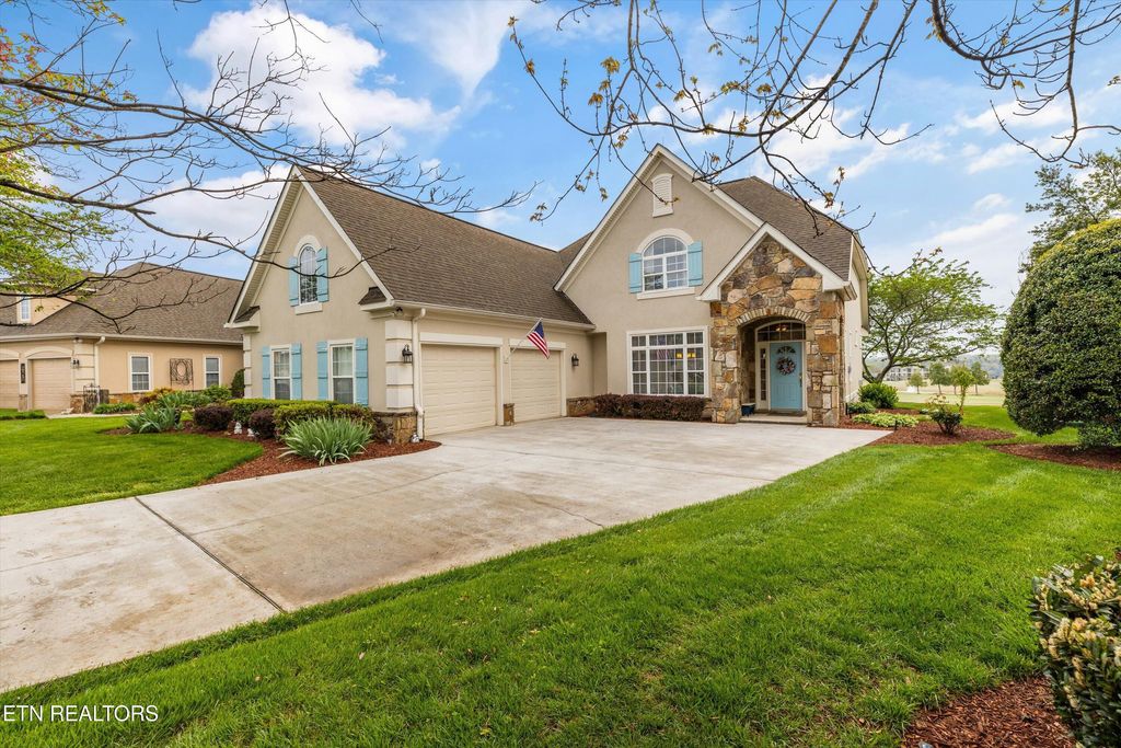 Photo of 204 Kingbird Drive, Vonore, TN 37885 (MLS # 1297809)