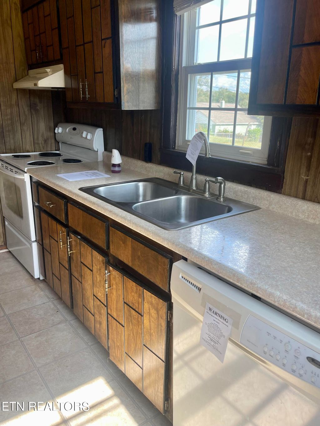 Photo of 216 Juniper Ave, Alcoa, TN 37701 (MLS # 1242456)