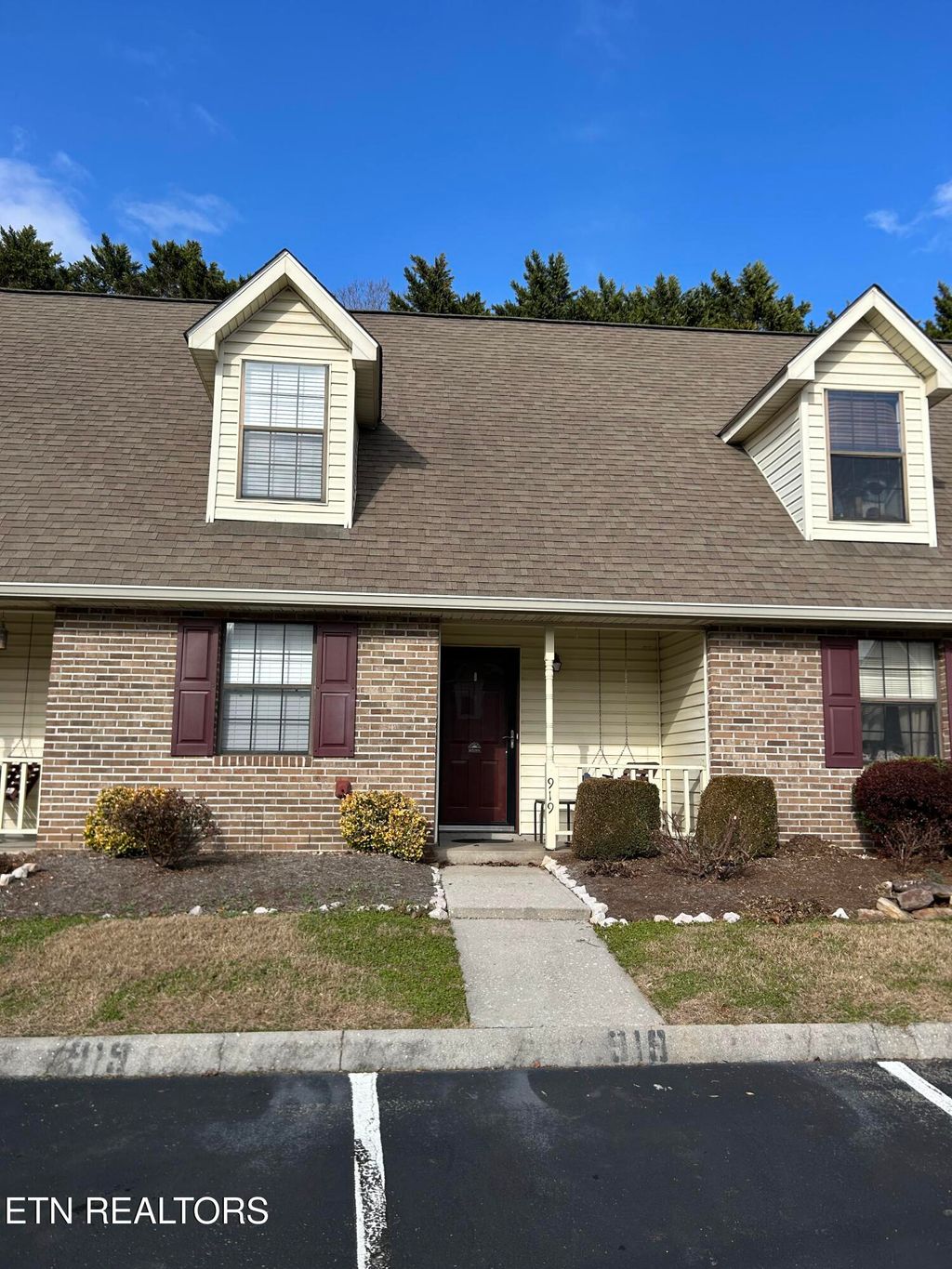 Photo of 919 Chip Cove Lane, Knoxville, TN 37938 (MLS # 1325364)