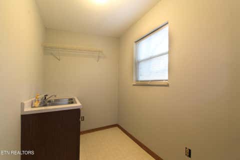 Tiny photo for 7101 Rollins Rd, Knoxville, TN 37918 (MLS # 1349890)