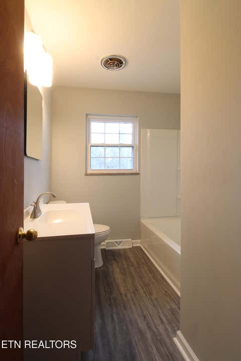 Tiny photo for 7101 Rollins Rd, Knoxville, TN 37918 (MLS # 1349890)