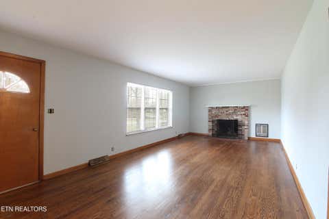 Tiny photo for 7101 Rollins Rd, Knoxville, TN 37918 (MLS # 1349890)