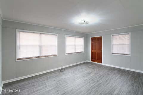 Tiny photo for 7101 Rollins Rd, Knoxville, TN 37918 (MLS # 1349890)
