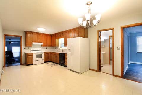 Tiny photo for 7101 Rollins Rd, Knoxville, TN 37918 (MLS # 1349890)