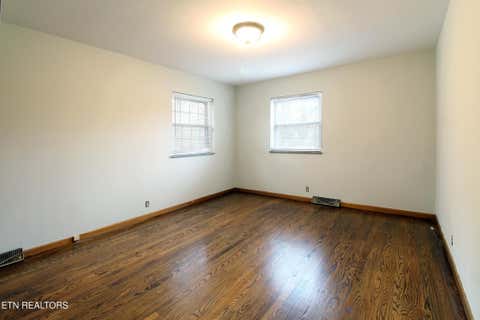 Tiny photo for 7101 Rollins Rd, Knoxville, TN 37918 (MLS # 1349890)