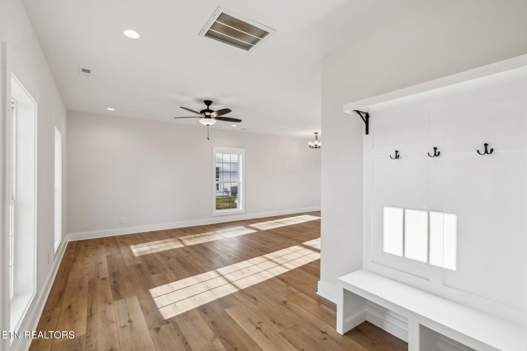 352 Clinch Ave