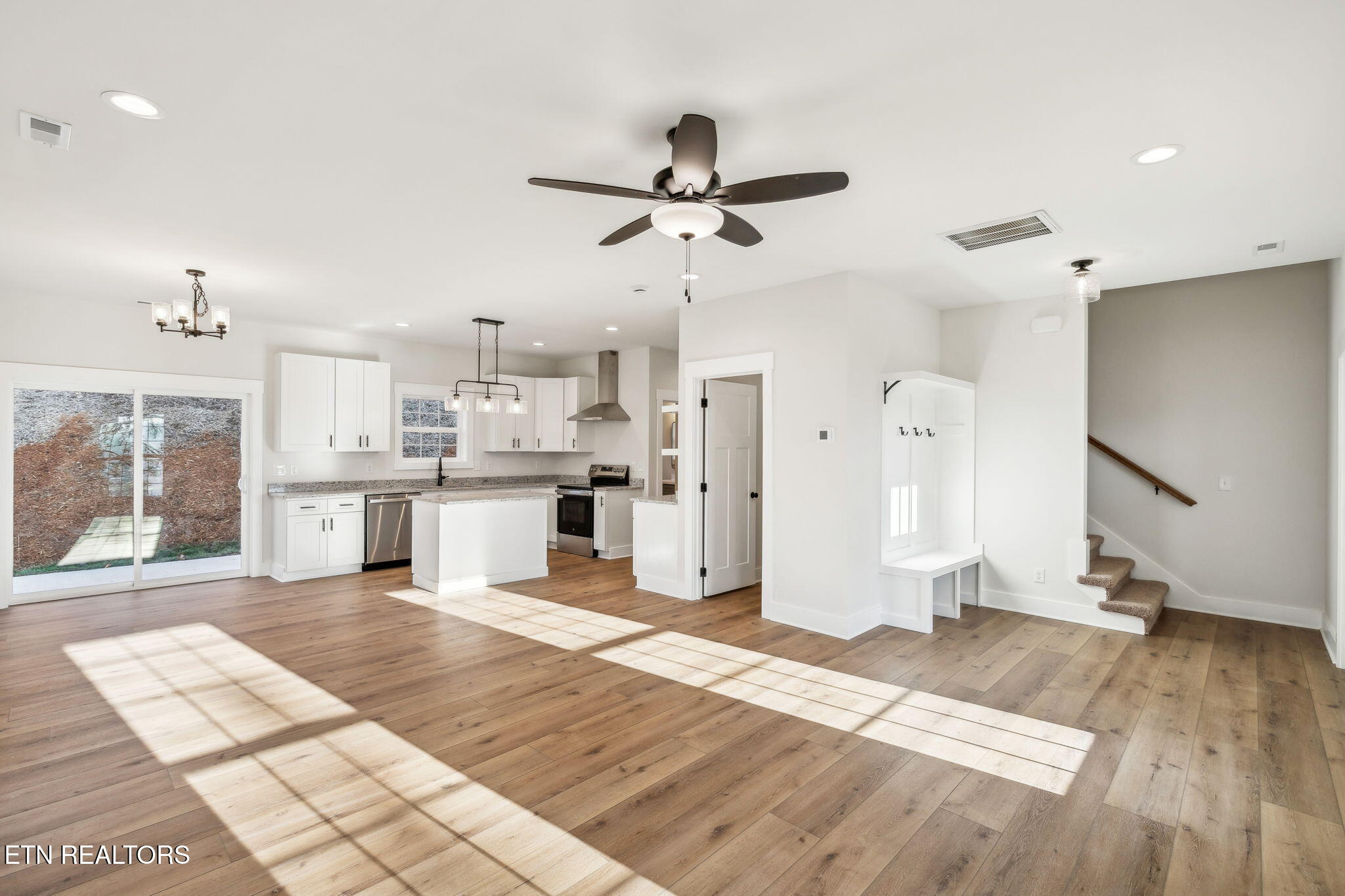 352 Clinch Ave