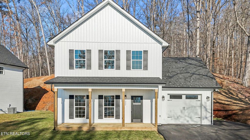 Photo of 352 Clinch Ave, Clinton, TN 37716 (MLS # 1293189)