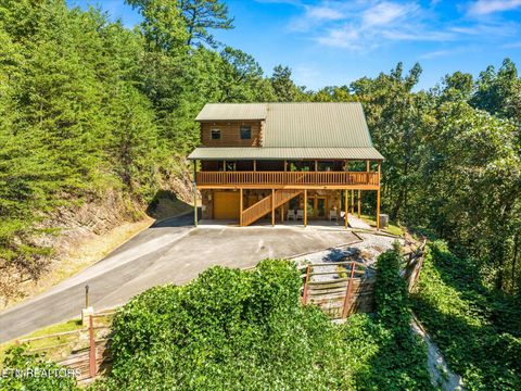 817 Boone Acres Lane Pigeon Forge TN 37863