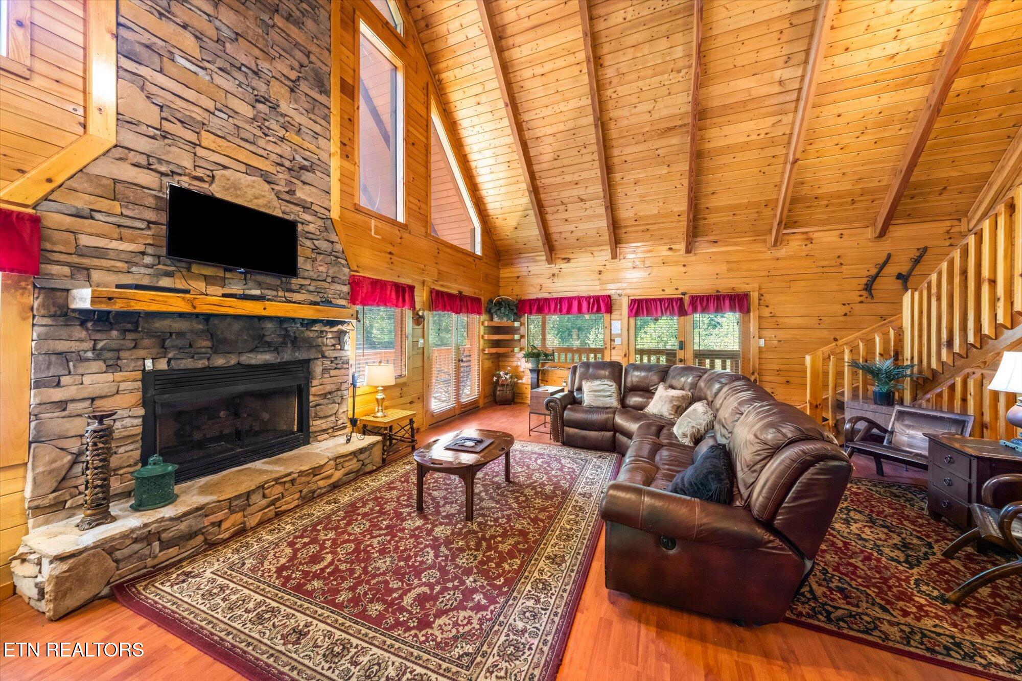 817 Boone Acres Lane