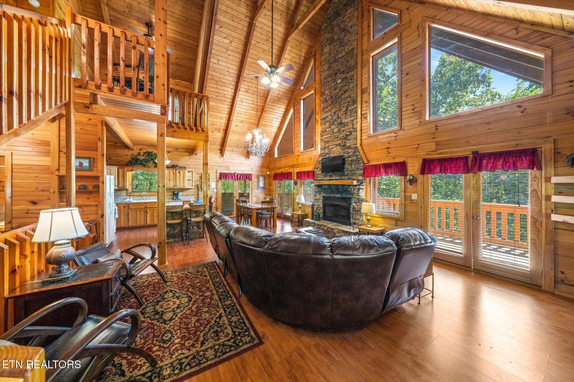 817 Boone Acres Lane