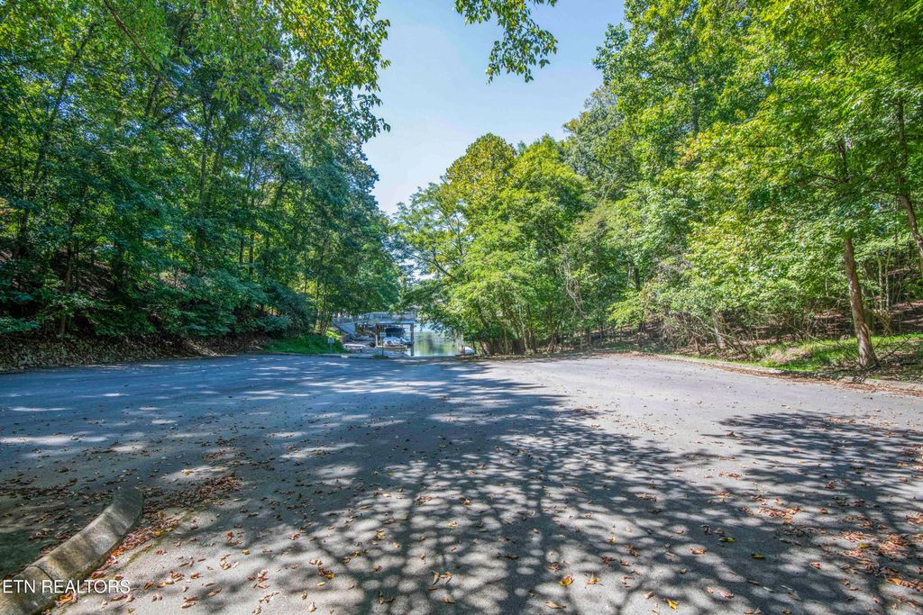 Photo of 2029 Duck Cove Drive, Knoxville, TN 37922 (MLS # 1314673)