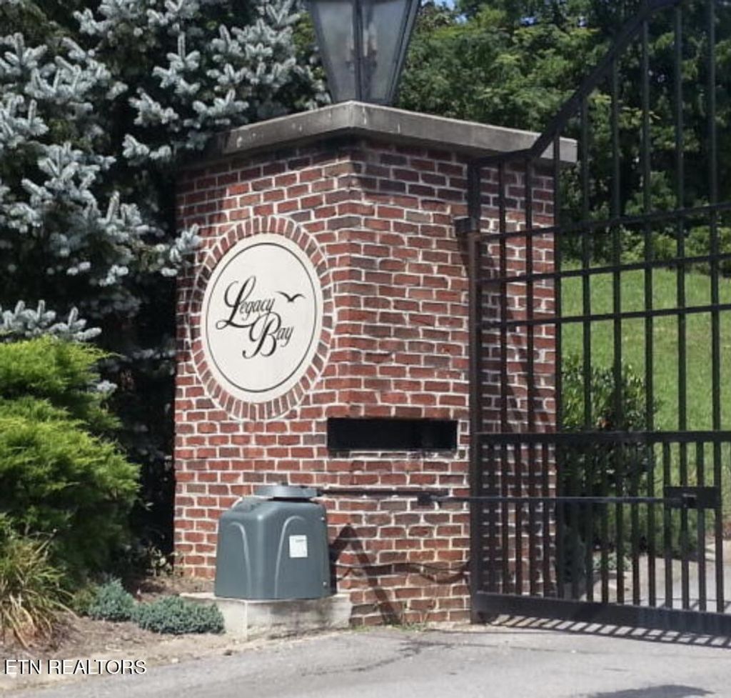 Photo of 1221 Legacy Bay Dr, Mooresburg, TN 37811 (MLS # 1307571)