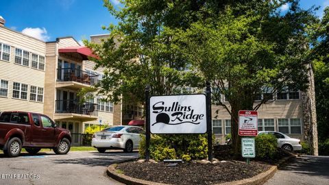 Photo of 2749 Sullins St #B209, Knoxville, TN 37919 (MLS # 1345376)