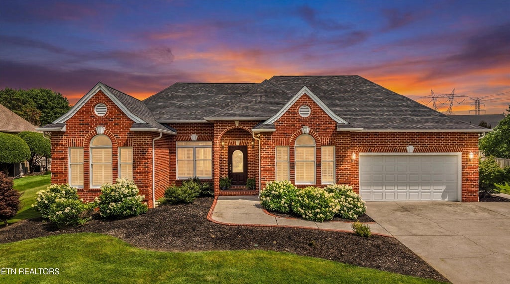 Photo of 963 Southwick Drive, Alcoa, TN 37701 (MLS # 1344960)
