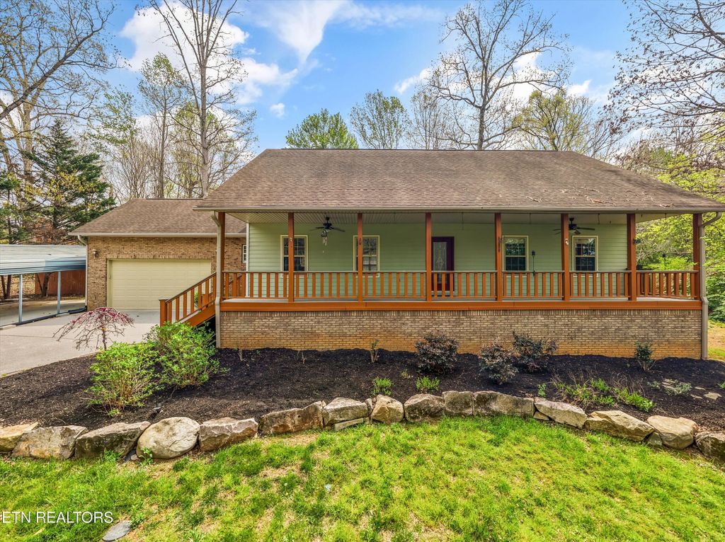Photo of 3220 Red Hawk Drive, Maryville, TN 37803 (MLS # 1335357)