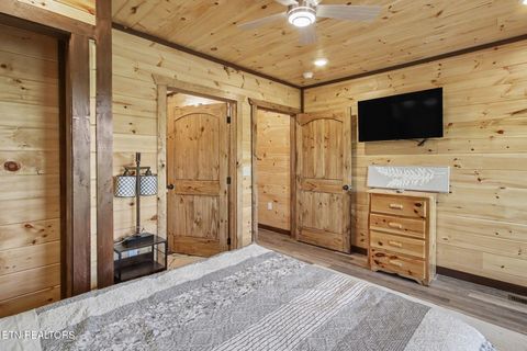 Tiny photo for 846 Blue Herring Way, Sevierville, TN 37876 (MLS # 1337430)