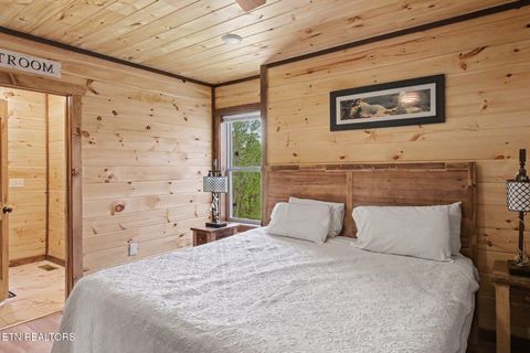 Tiny photo for 846 Blue Herring Way, Sevierville, TN 37876 (MLS # 1337430)