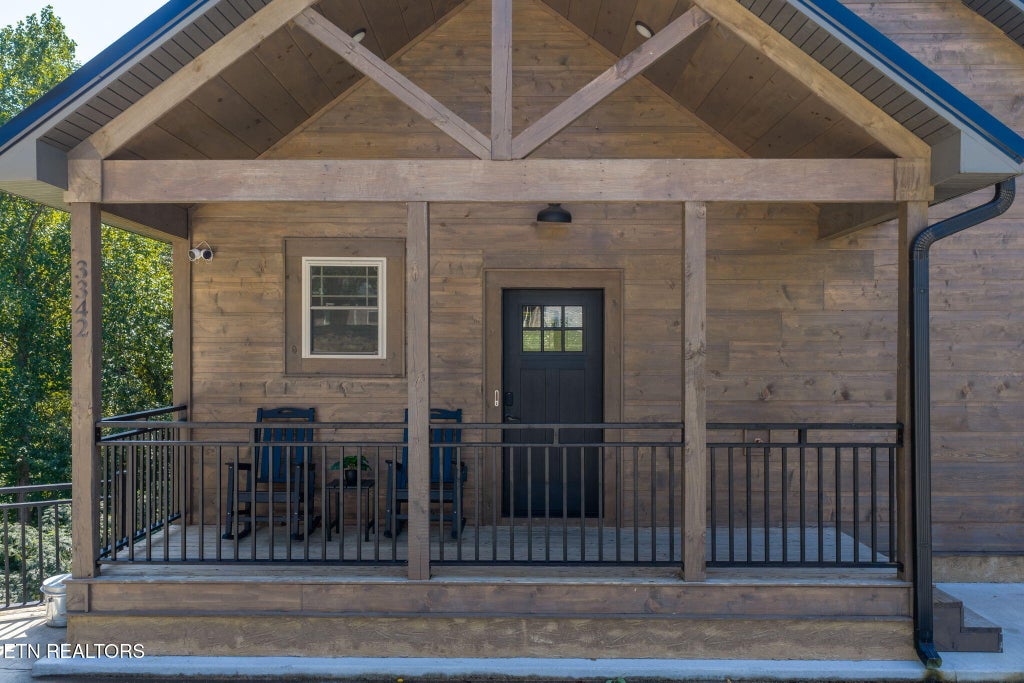 Photo of 3342 Frontier View Drive, Sevierville, TN 37876 (MLS # 1356620)