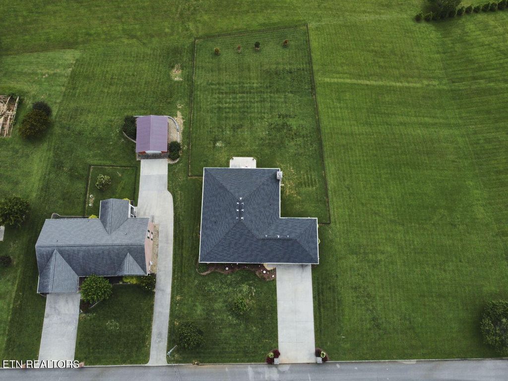 Photo of 128 Skyline Drive, Dandridge, TN 37725 (MLS # 1289667)