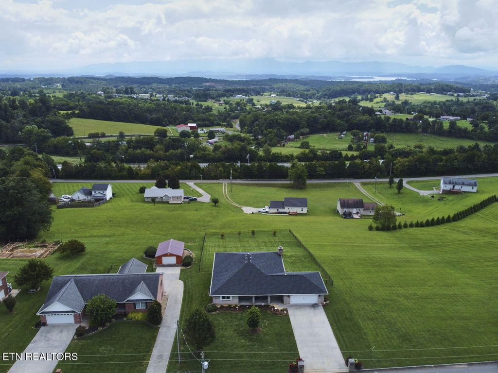 Photo of 128 Skyline Drive, Dandridge, TN 37725 (MLS # 1289667)