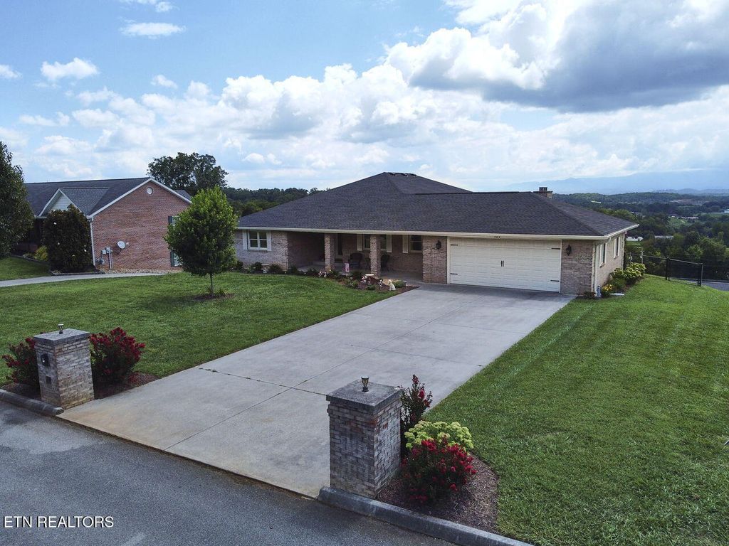 Photo of 128 Skyline Drive, Dandridge, TN 37725 (MLS # 1289667)