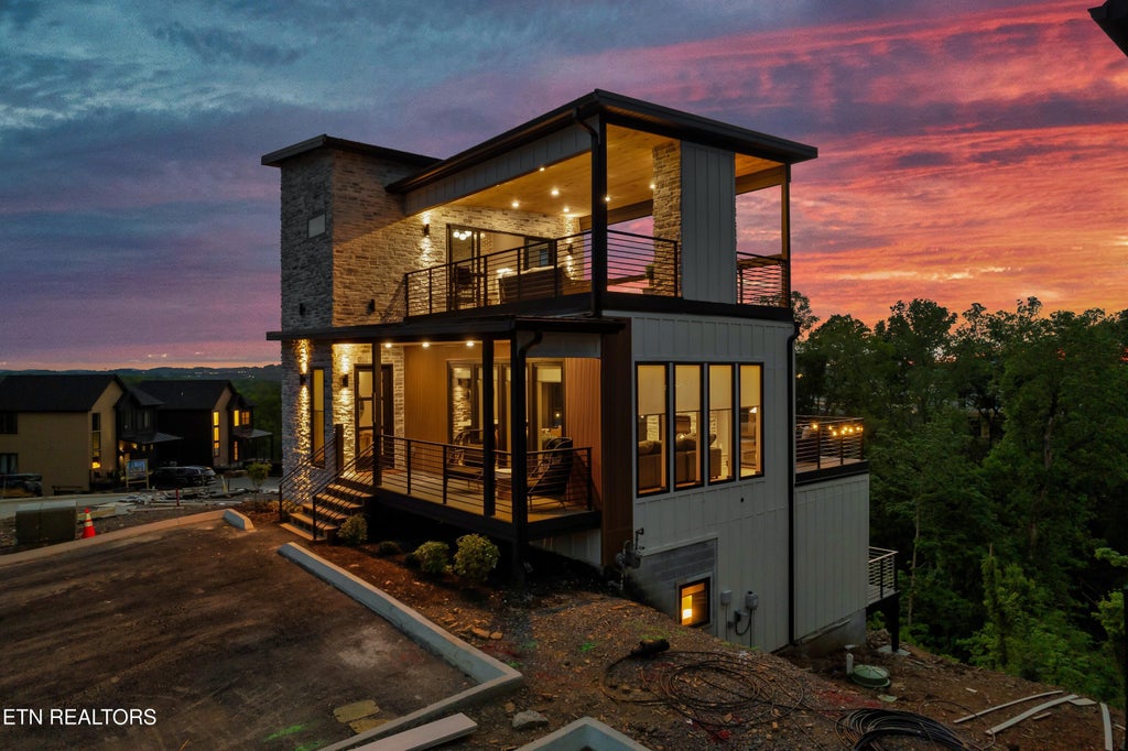 Photo of 1334 Reedmont Way, Sevierville, TN 37876 (MLS # 1356781)