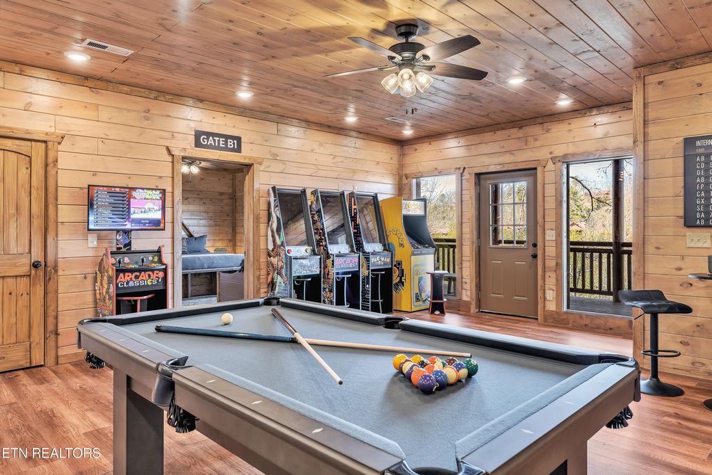Photo of 2852 Owens Ridge Way, Sevierville, TN 37876 (MLS # 1318485)