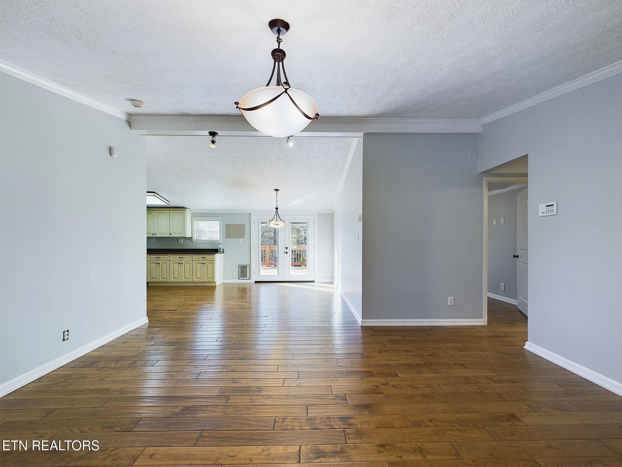 Kingston, Tennessee 37763, United States, 3 Bedrooms Bedrooms, ,2 BathroomsBathrooms,Residential,Active,9498