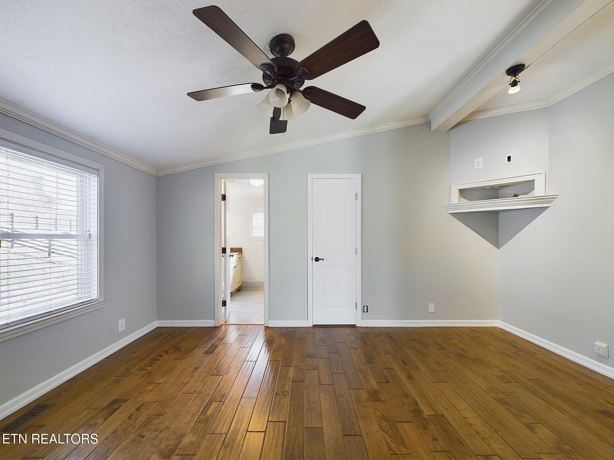 Kingston, Tennessee 37763, United States, 3 Bedrooms Bedrooms, ,2 BathroomsBathrooms,Residential,Active,9498