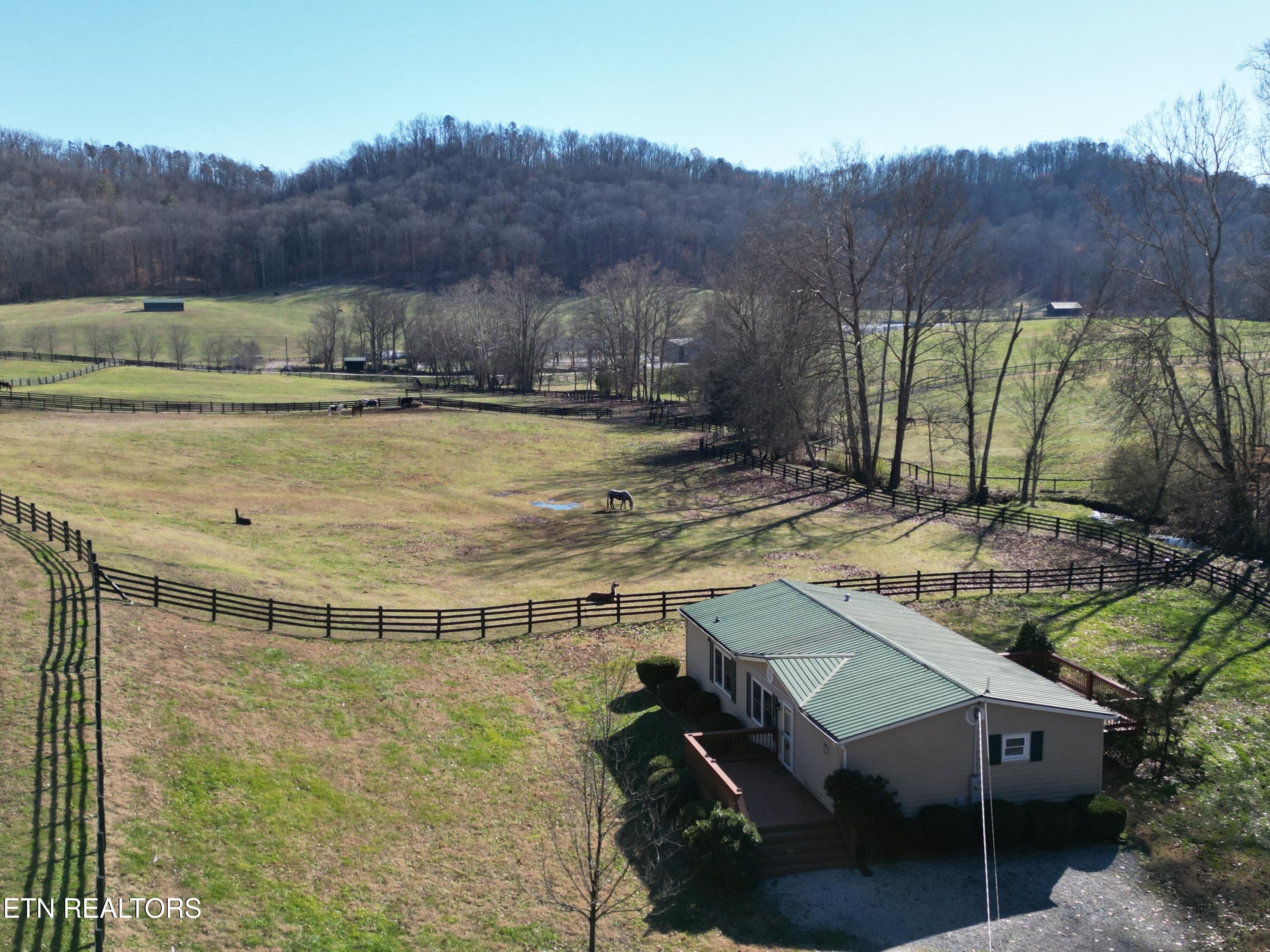 Kingston, Tennessee 37763, United States, 3 Bedrooms Bedrooms, ,2 BathroomsBathrooms,Residential,Active,9498