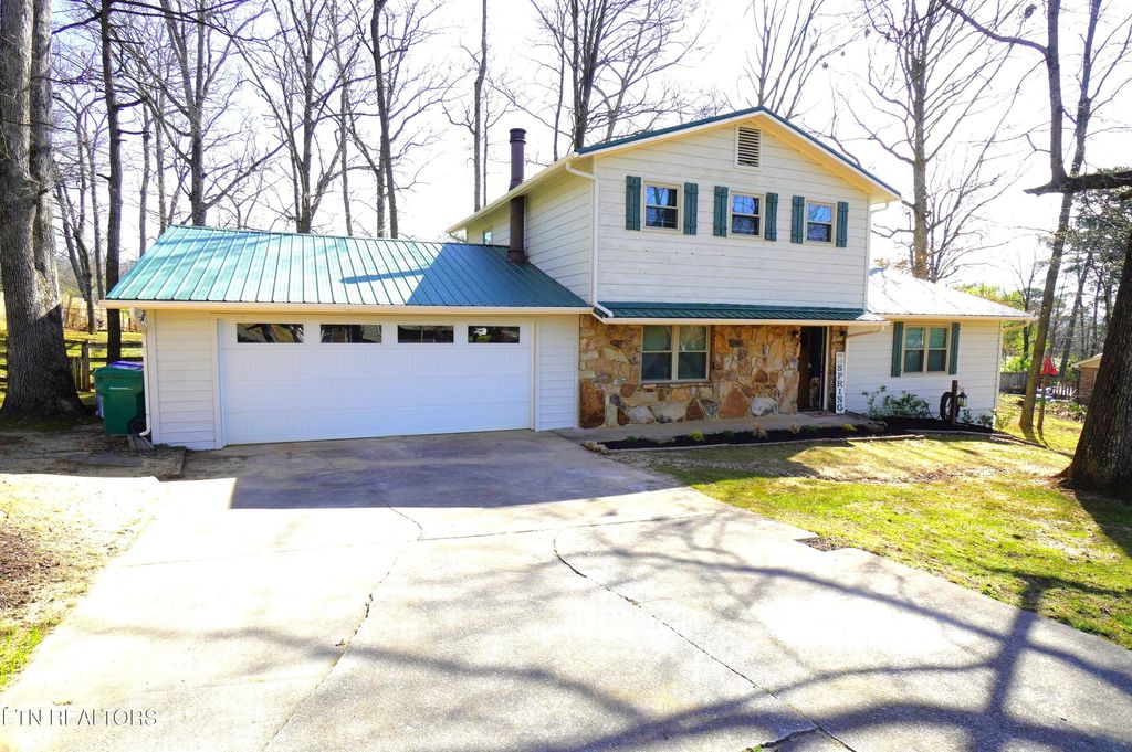 Photo of 720 White Oak Circle, Morristown, TN 37814 (MLS # 1334194)